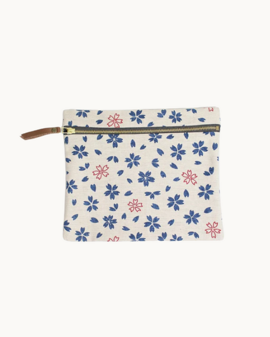 Flat Medium Zipper Pouch by Kiriko