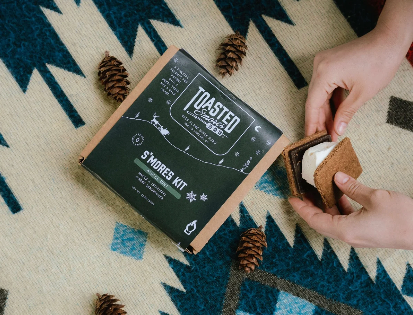 Winter Mint S'mores Kit by Toasted S'mores Bar