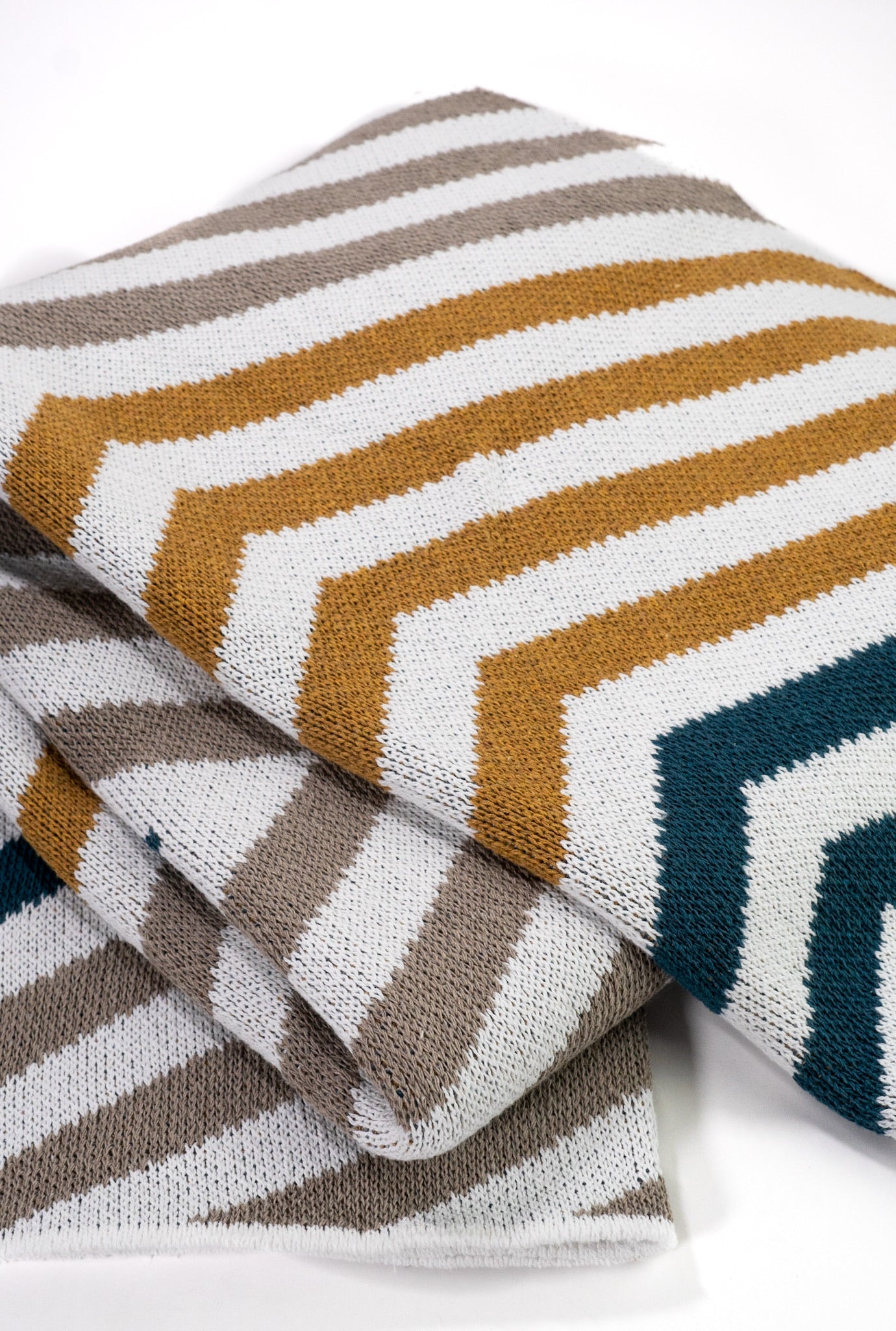 Seek & Swoon Portland Throw